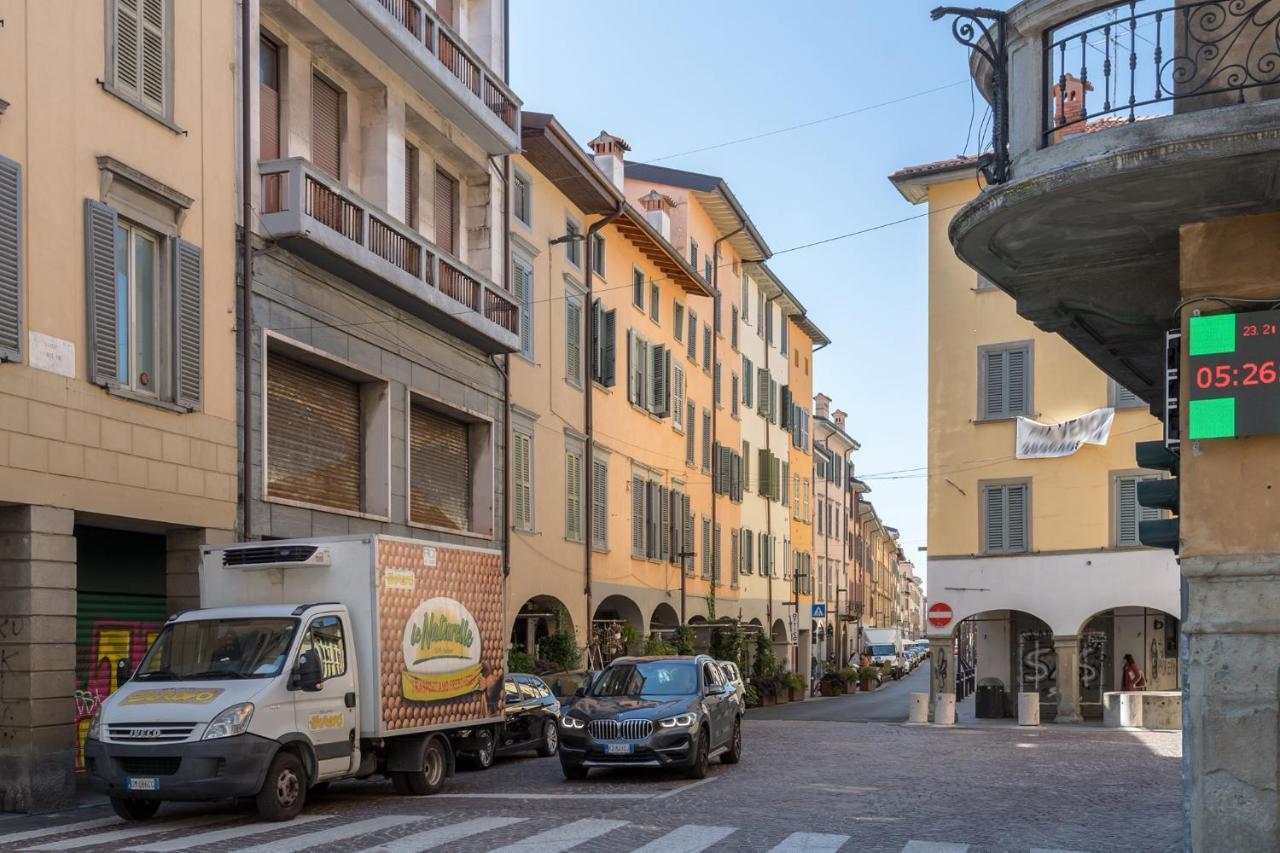 San Bernardino 8 - Immobili E Soluzioni Rent Apartment Bergamo Luaran gambar